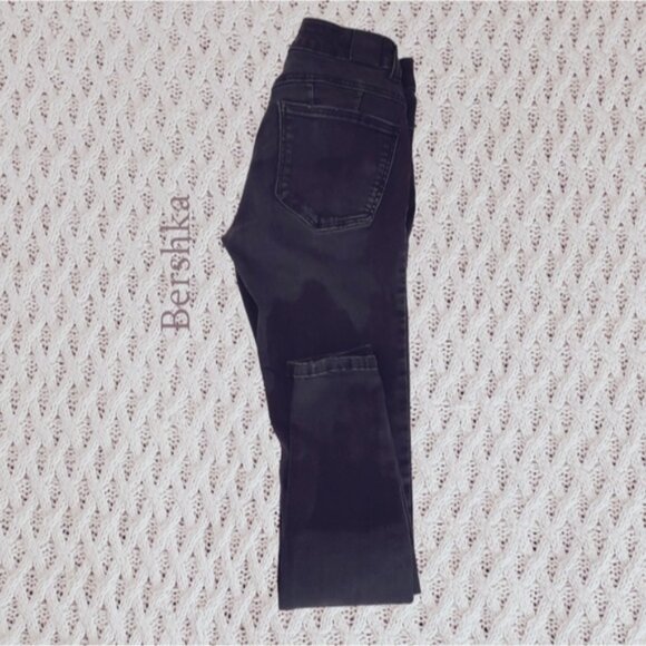 BERSHKA "Push Up" Mid Rise Jeans- Size 04 (fits slightly slimmer) - Picture 14 of 16